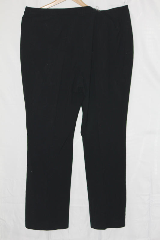 M&S Black Cotton-Polyester Straight Pant (Small)