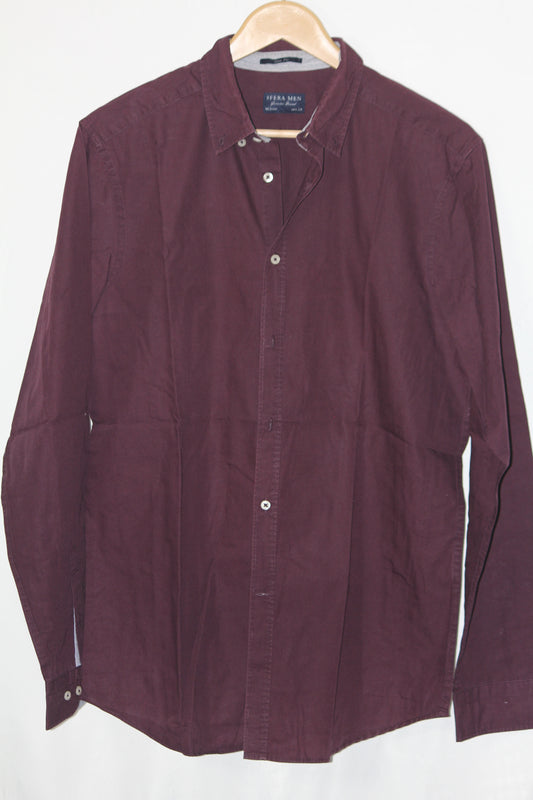 Sfera Men Maroon Button Down Shirt – Medium (Men)