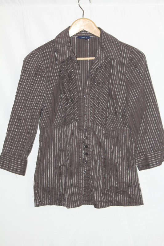 Reitmans Brown Striped Button Down Shirt – Small