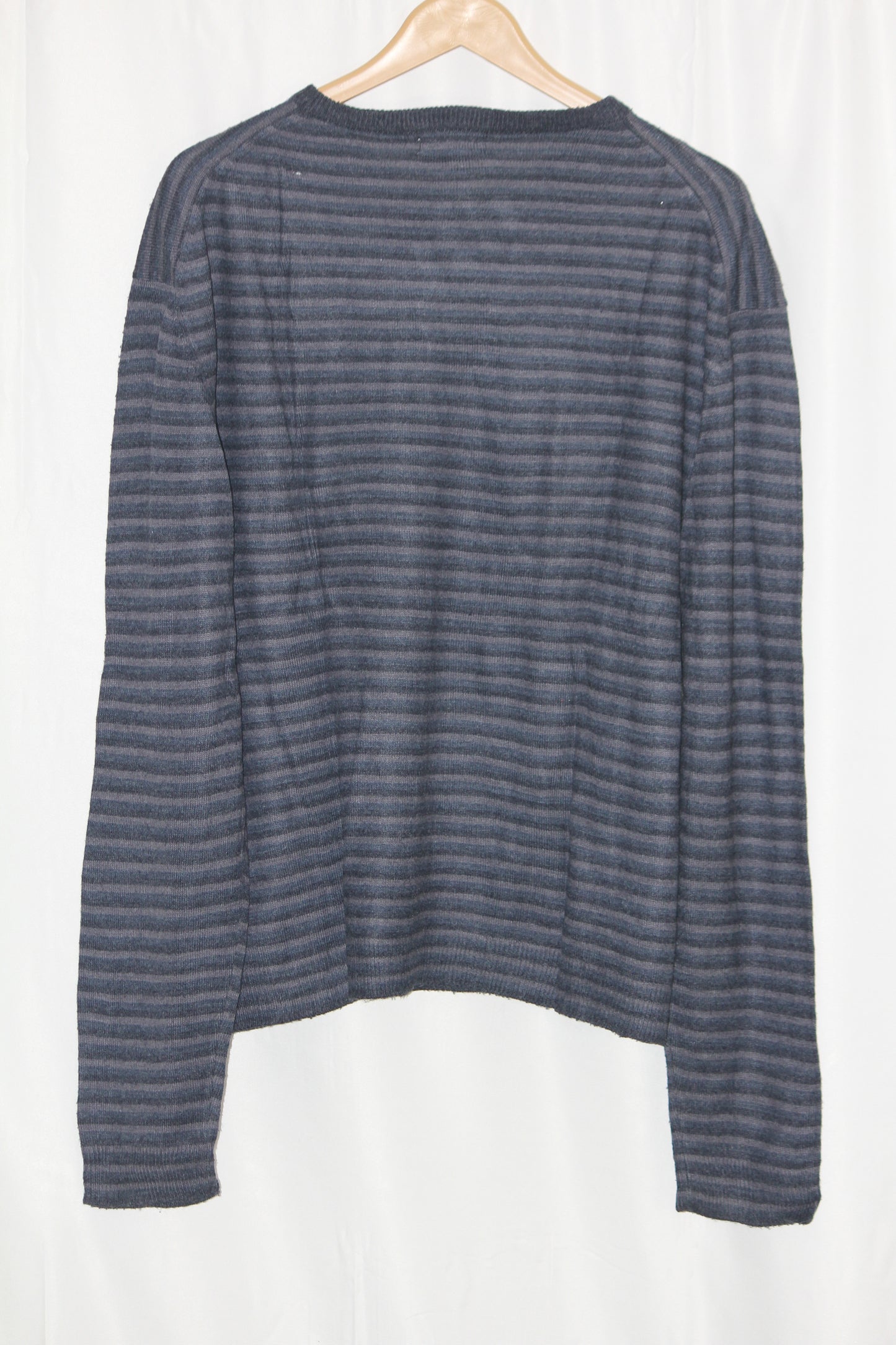 Petroleum Black & Blue V-Neck Sweater – Large