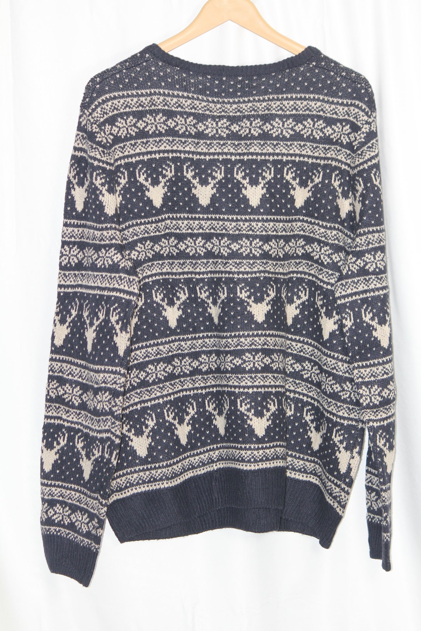 Cedar Wood State Navy Blue Sweater - Large