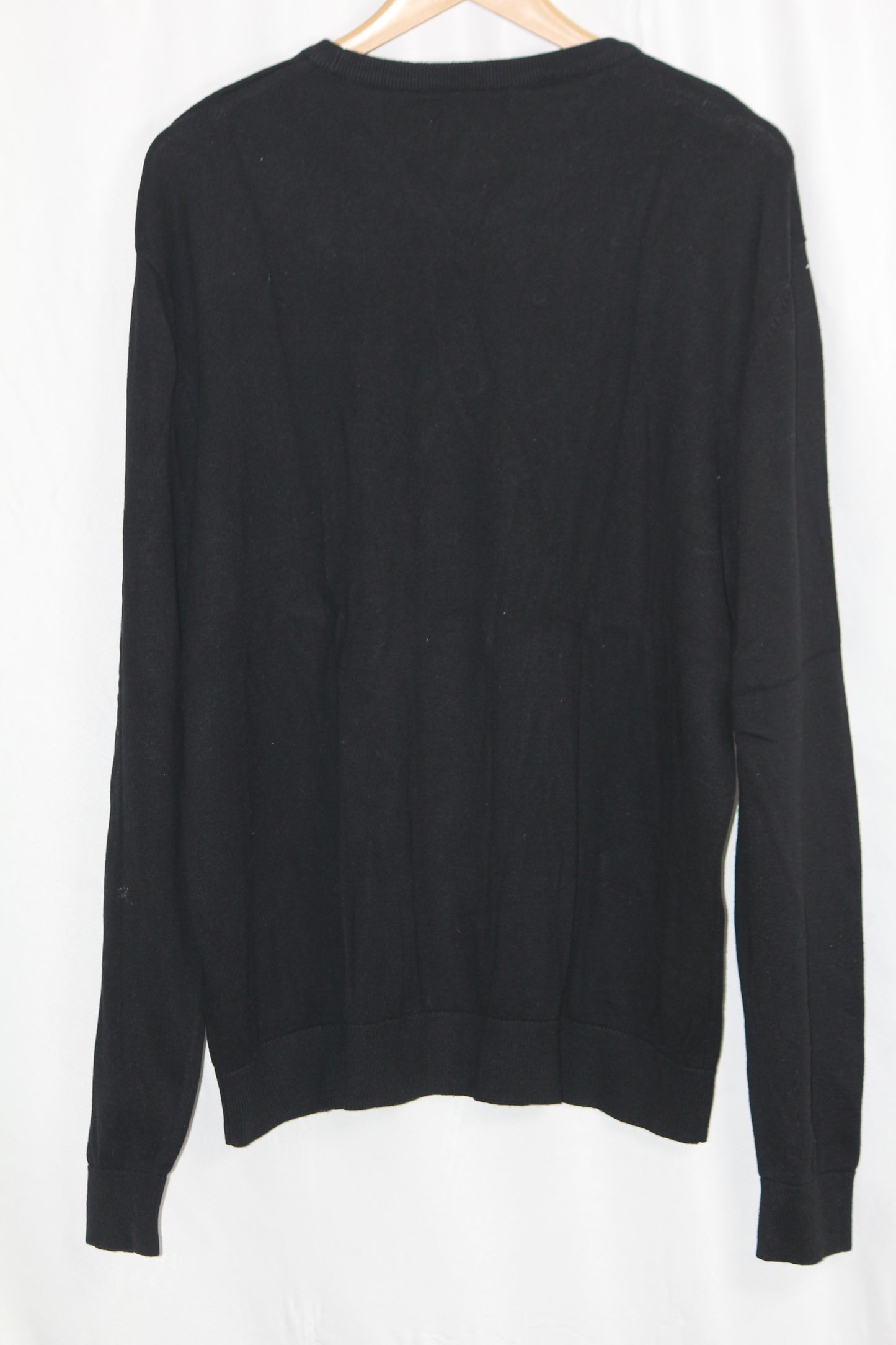 Tu Man Black Sweater