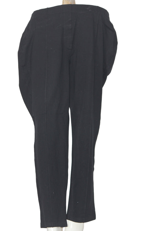 M&S Black Tailored Pant – Medium