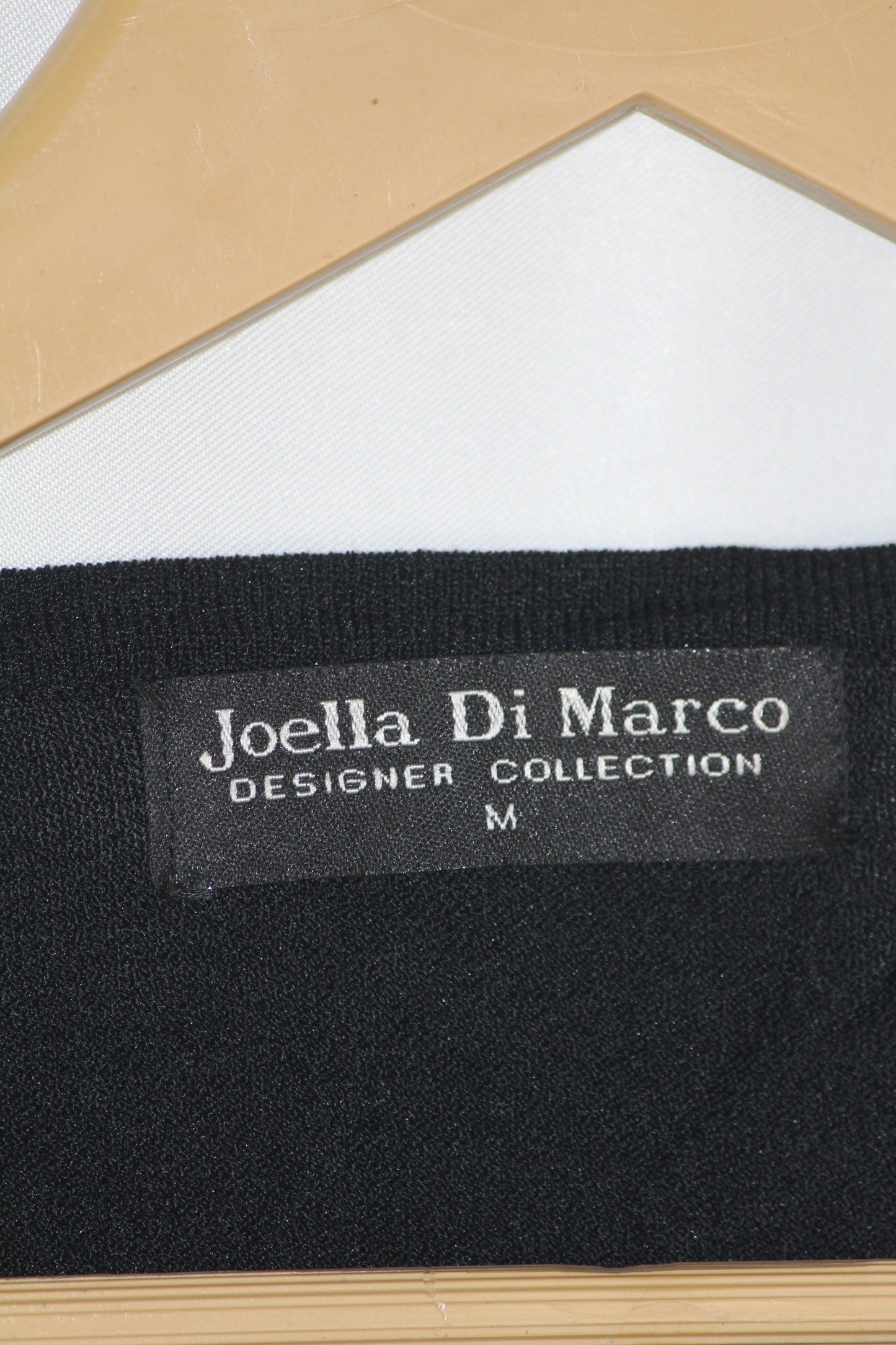 Joella Black Essential Winter Sweatshirt – Medium