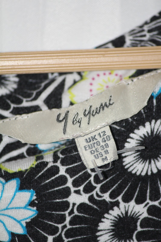 Y by Yumi Black & White Floral Stretch Bodycon Dress