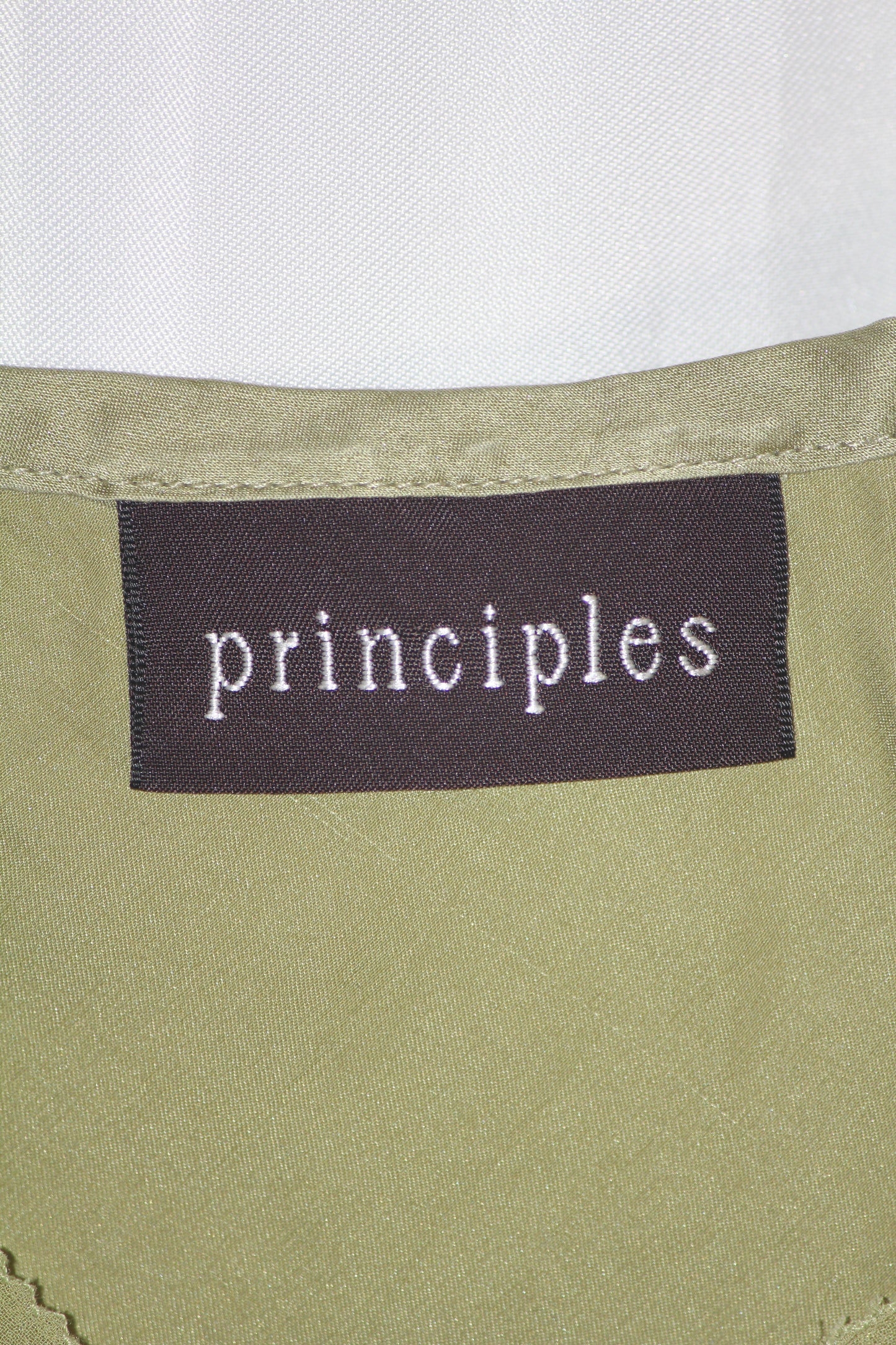 Principle Green Embroidered Tank Top – Large (Elegant Summer Style)