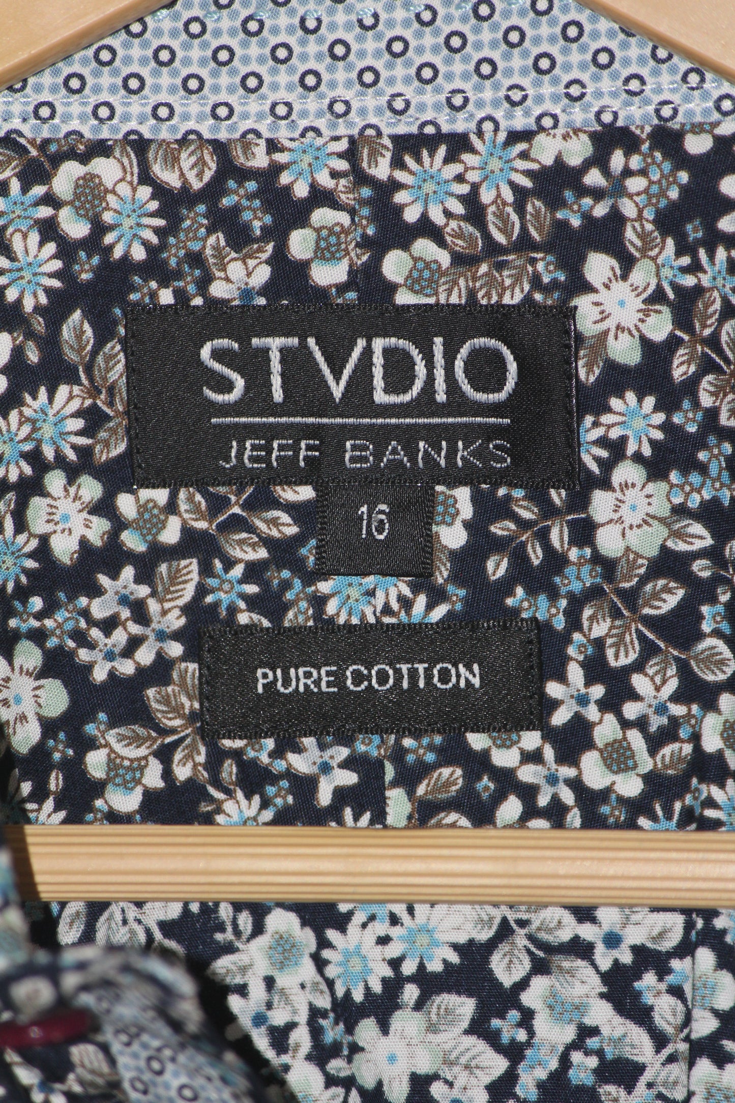 Jeff Banks Black & White Floral Shirt – Large