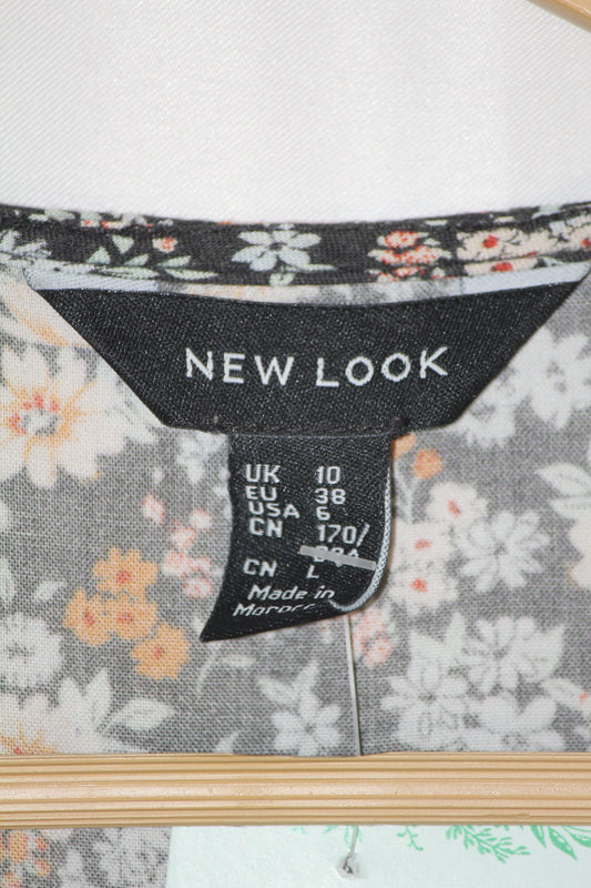 New Look Black Floral Button-Down Crop Top - Medium