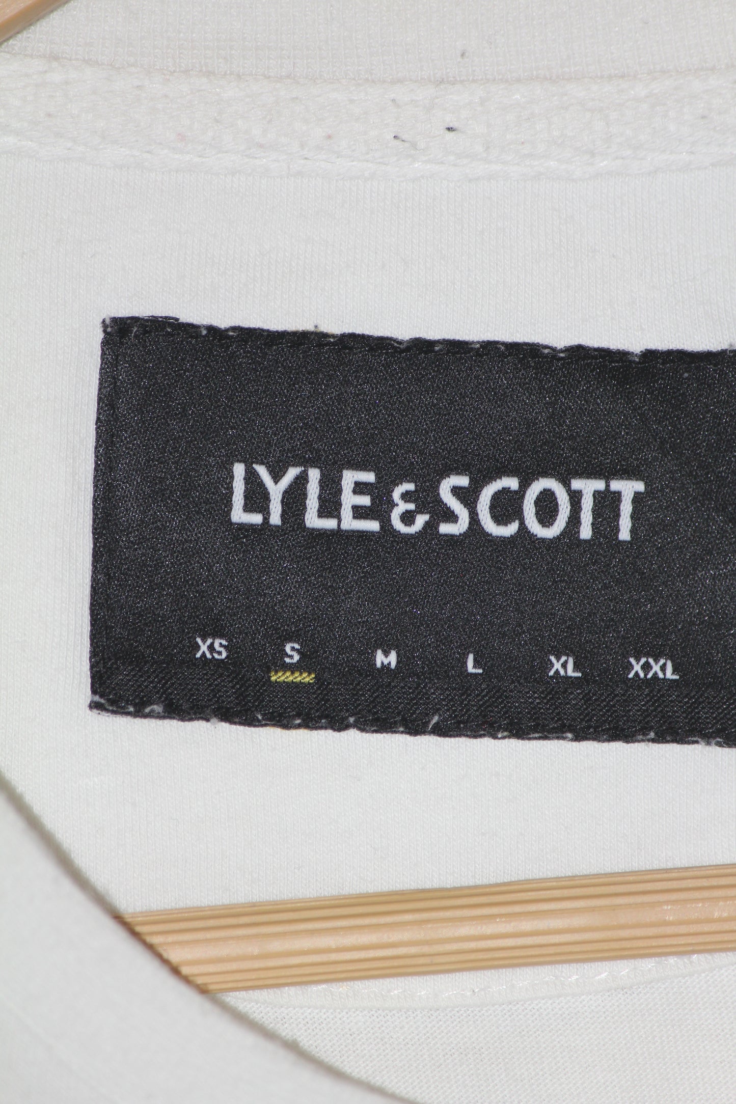 Lyle & Scott White T-Shirt – Small