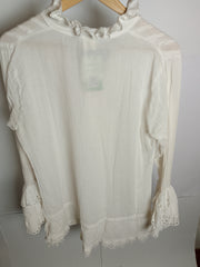 Ibiza Buttoned Elegance Blouse