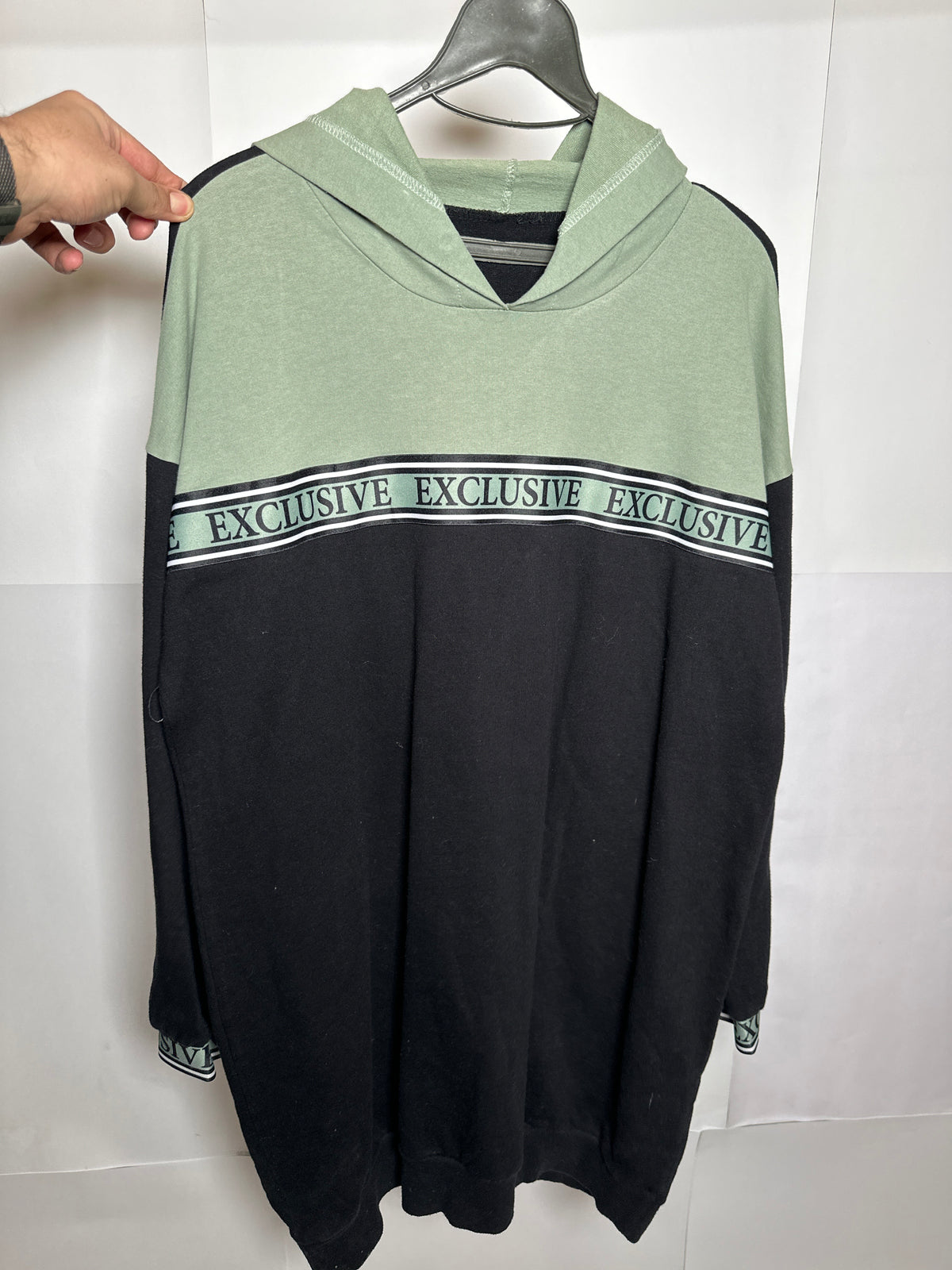 Select Black & Green Hoodie - XL