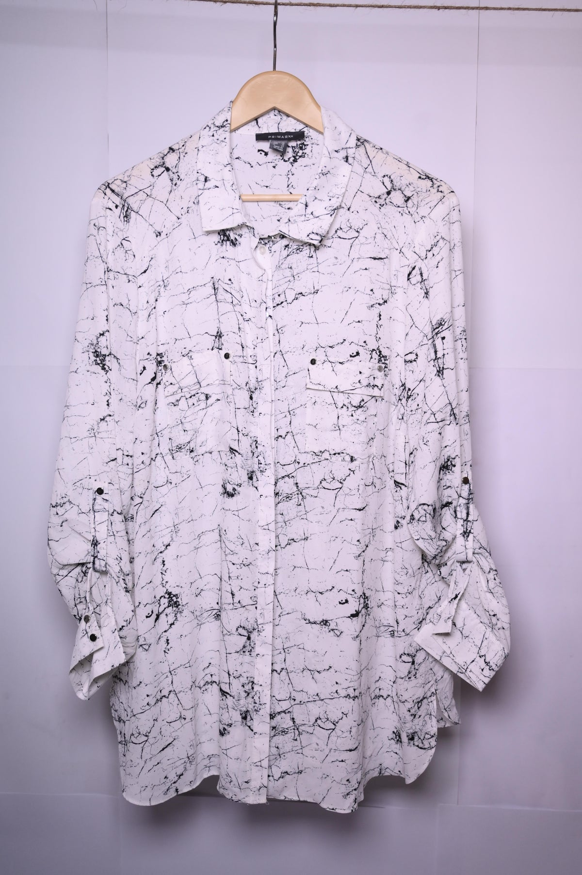 Primark White & Black Button Down Shirt – XL