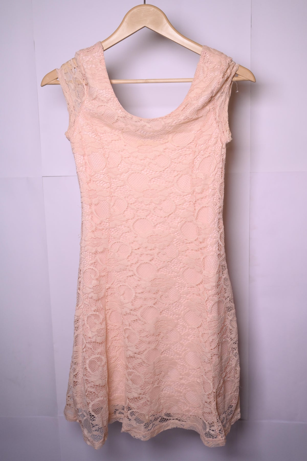 New Look Peach Lace Dress (Small, Good Condition)