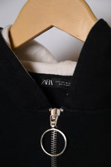 Zara White and Black Hoodie (Medium)