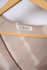 George Medium Skin and White Sweatshirt