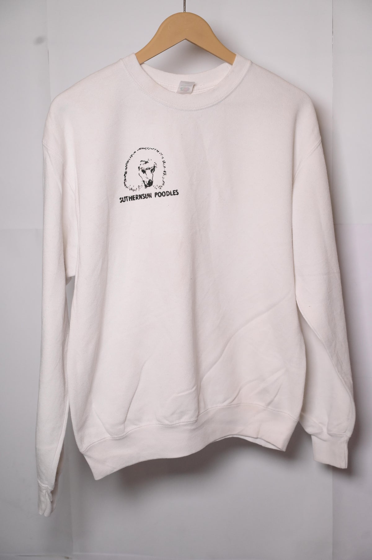 Fruit of the Loom White Sweatshirt - Medium