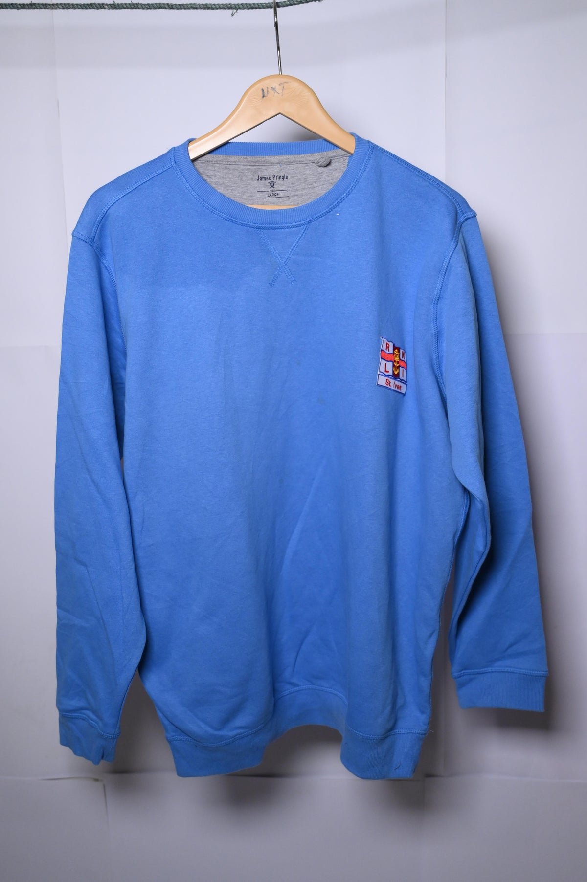 James Pringle Blue Large Sweatshirt – Excellent Condition