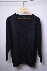 Blue Kingston Large Sweater (Orange & Blue Line in Front)