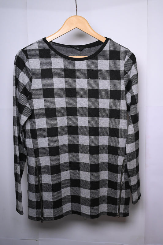 F&F Black and Grey Check Medium Sweatshirt