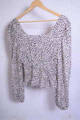 Cassis Collection Floral Gray White Blouse - Medium