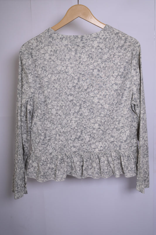 Cassis Collection Floral Gray White Blouse - Medium