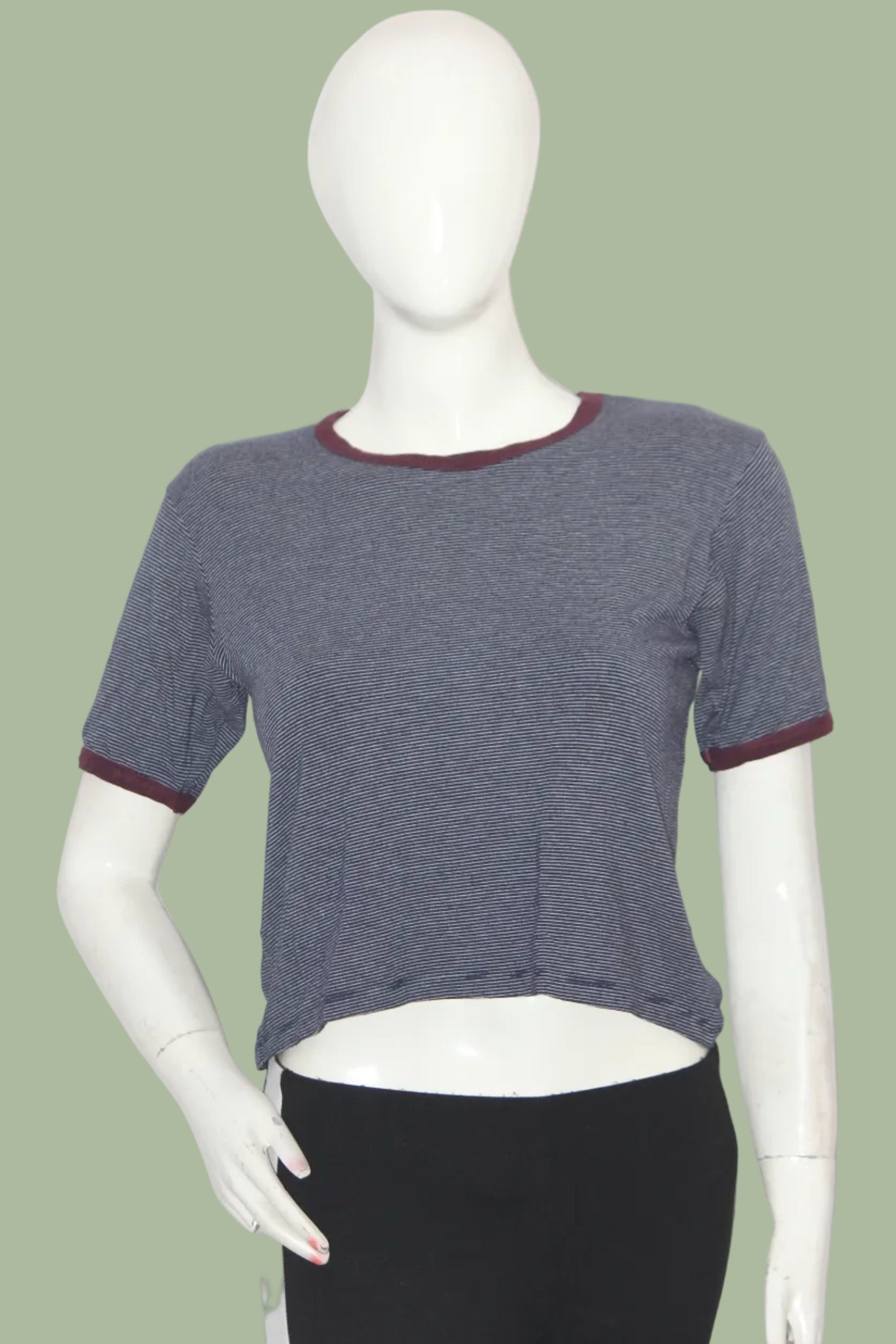 Pull and Bear Gray Crop Top - Medium