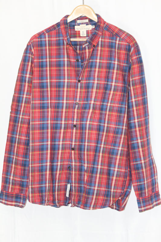 Red Checkered Full Sleeve Button-Down Shirt – H&M (XL)