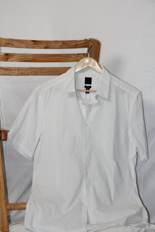 White Half Sleeve Button-Down Shirt with Black Dots – H&M (Medium)