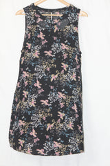 Izabell London Sleeveless Knee Length Dress