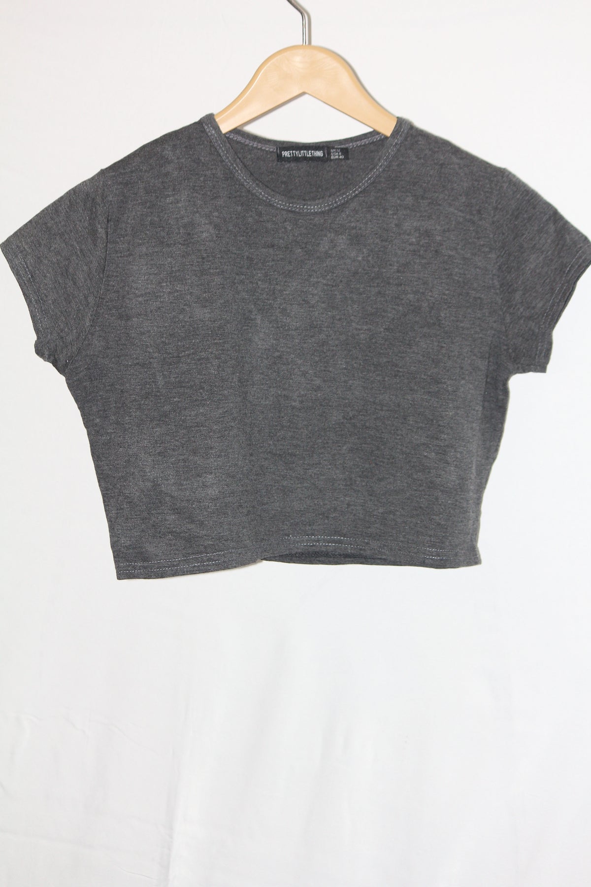 Pretty Little Thing Grey Half-Sleeve Crop Top - Medium