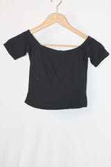 Pretty Little Thing Black Half-Sleeve Crop Top - Small