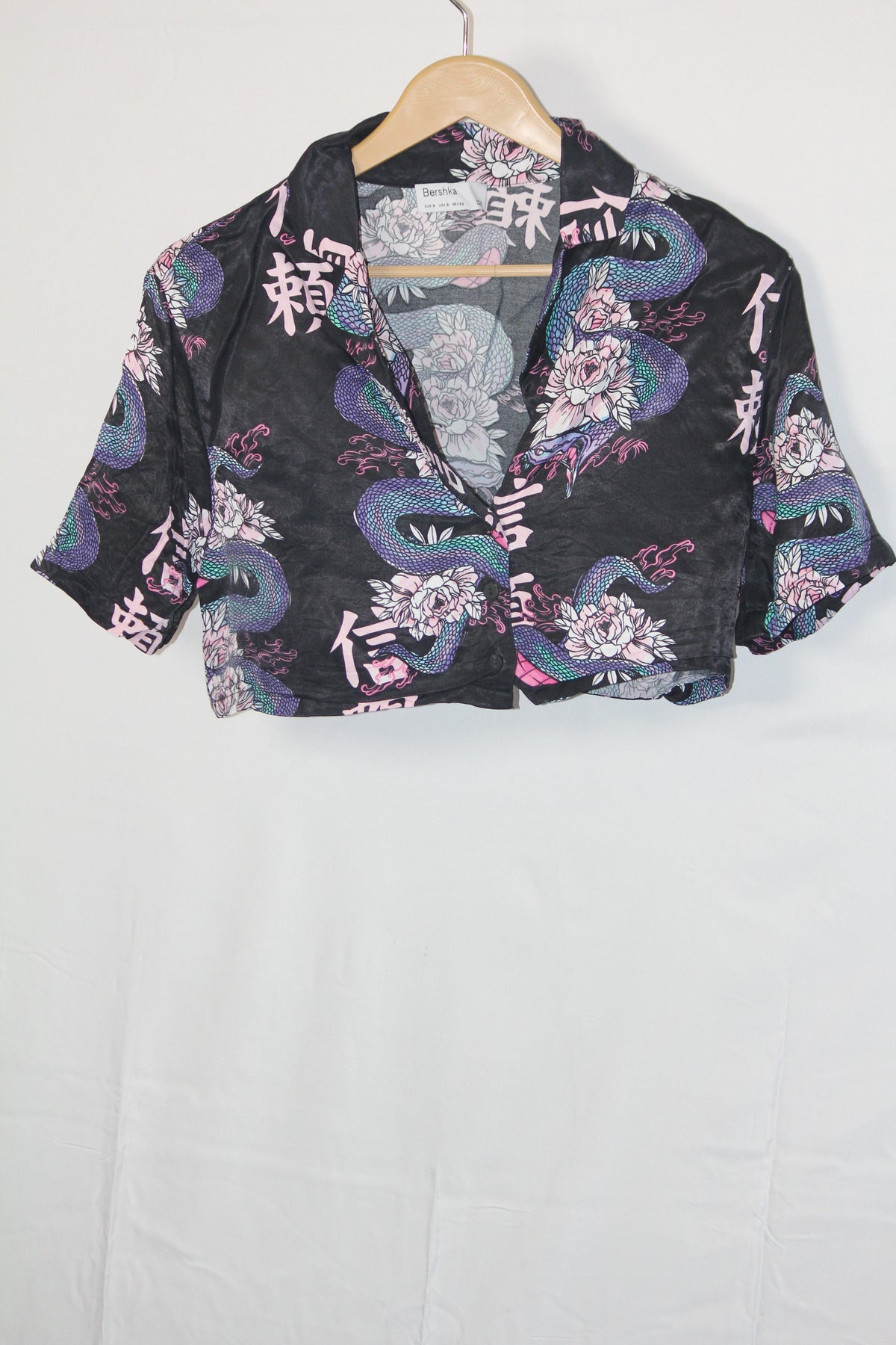 Bershka Black Floral Button-Down Crop Top - Small