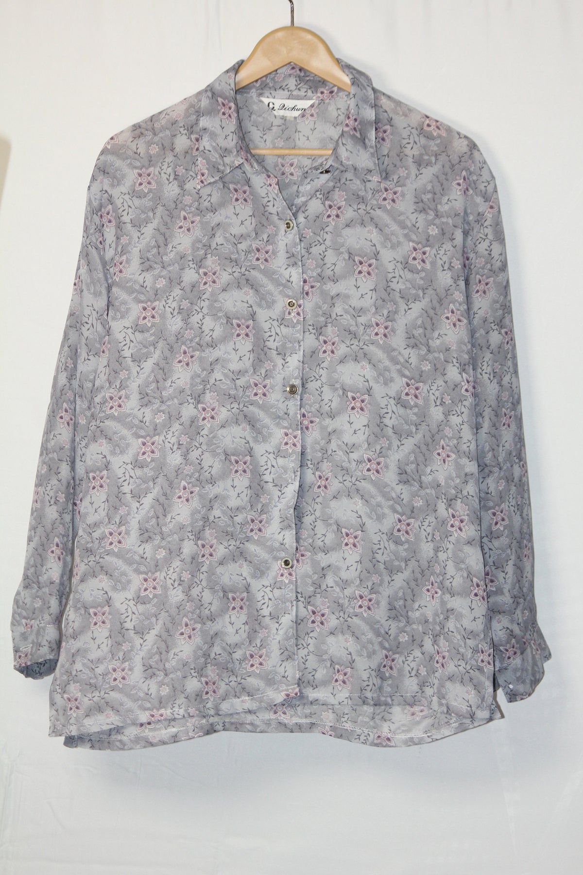 Floral Whispers – Q Lichun Grey Floral Button Down Shirt