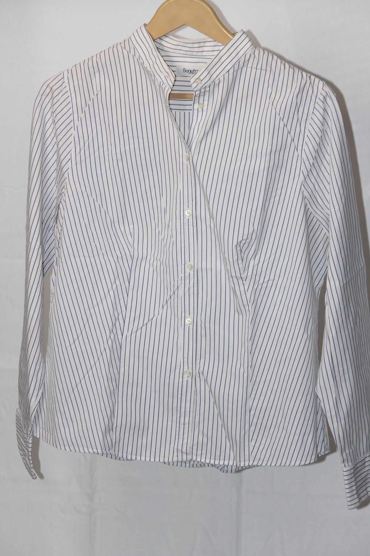 Pinstripe Elegance – Bagutta White & Blue Lining Button Down Shirt