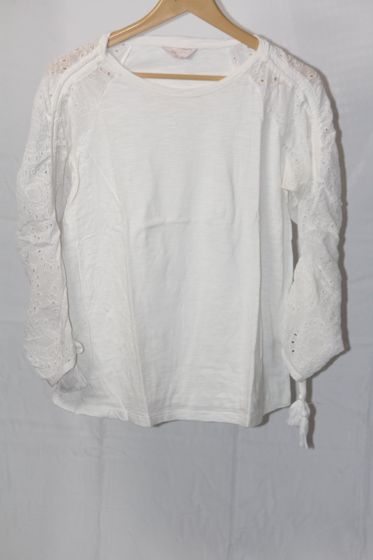 Embroidered Grace: White Button-Up Blouse-Medium