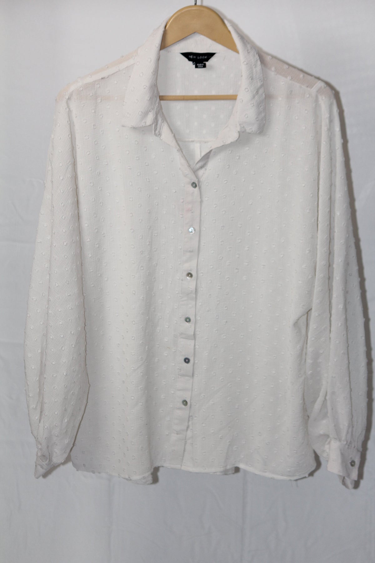 Sophisticated Simplicity: White Button-Down Blouse-Large