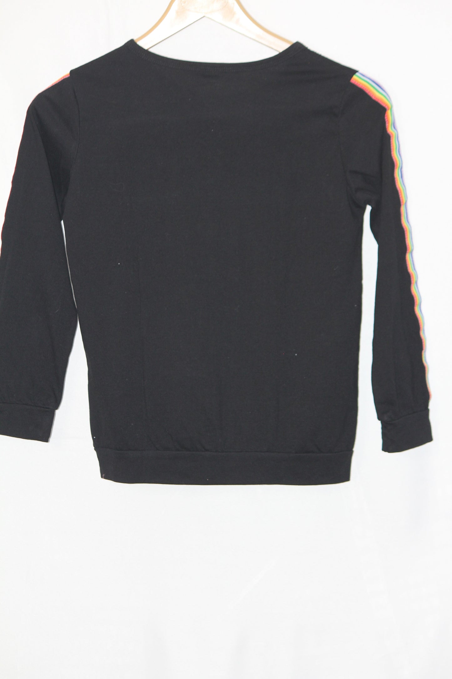 Rainbow Sleeve Black Crop – Shein (M)