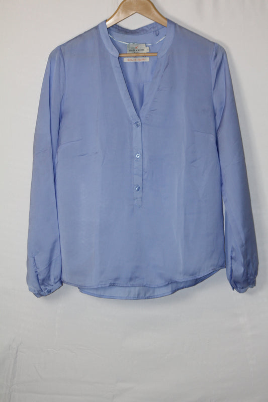 Skyline Serenity: Light Blue Full-Sleeve Blouse-Large