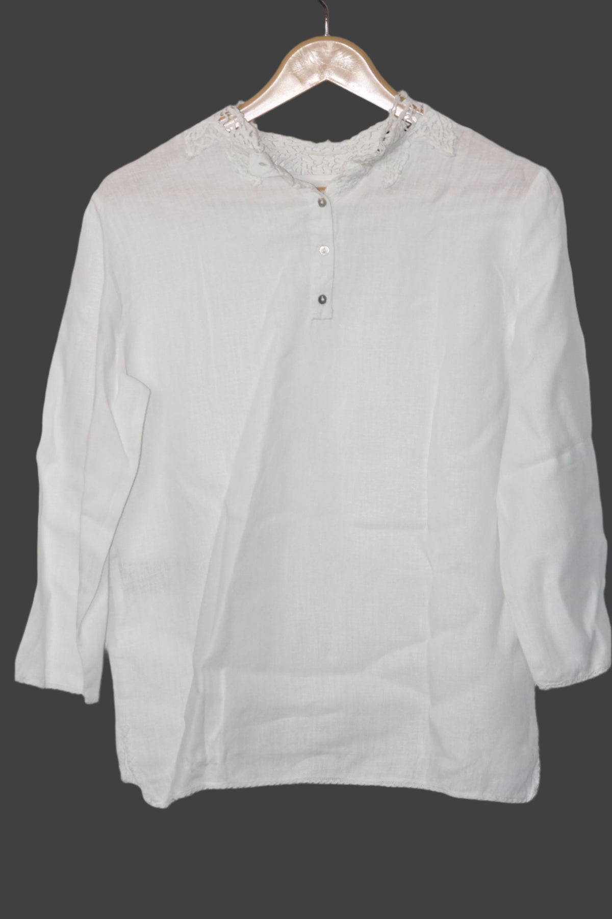 Zara Small White Cotton Embroidered Blouse
