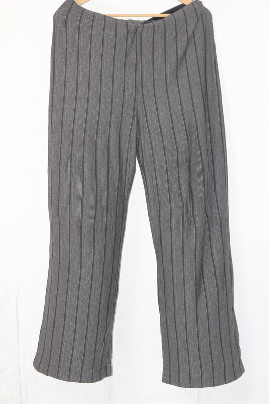 M&S Grey Check Palazzo Pant (Medium)