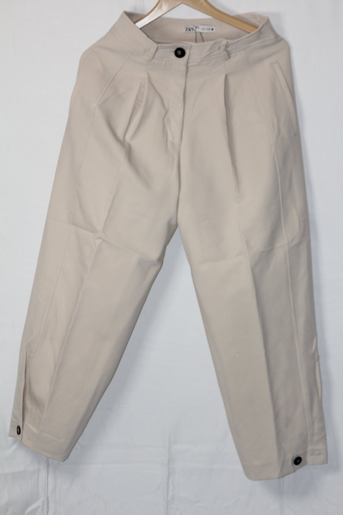 Zara Off White Straight Pant - Small