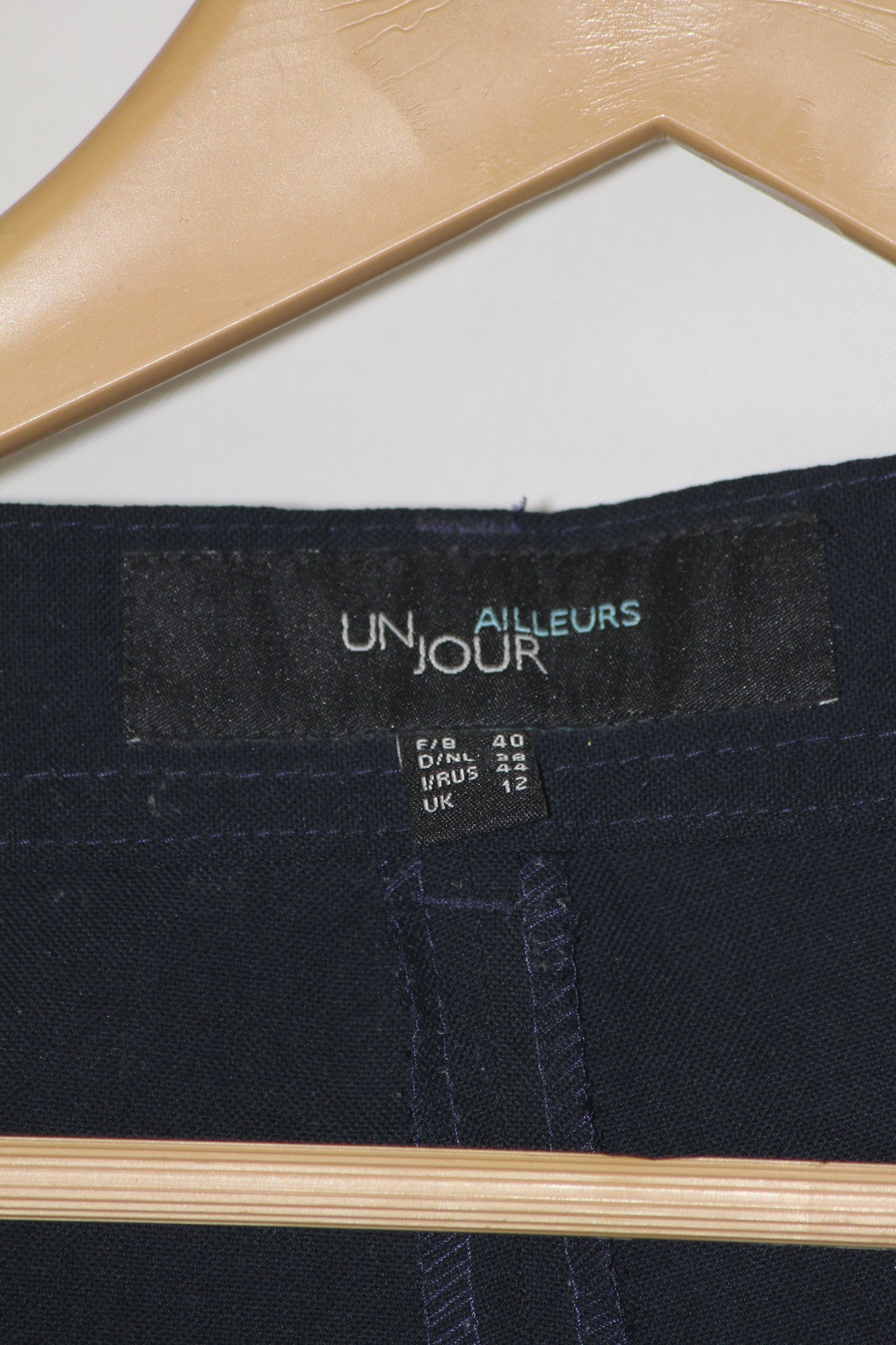 UN Ailleurs Jour Navy Blue Straight Pant - Medium