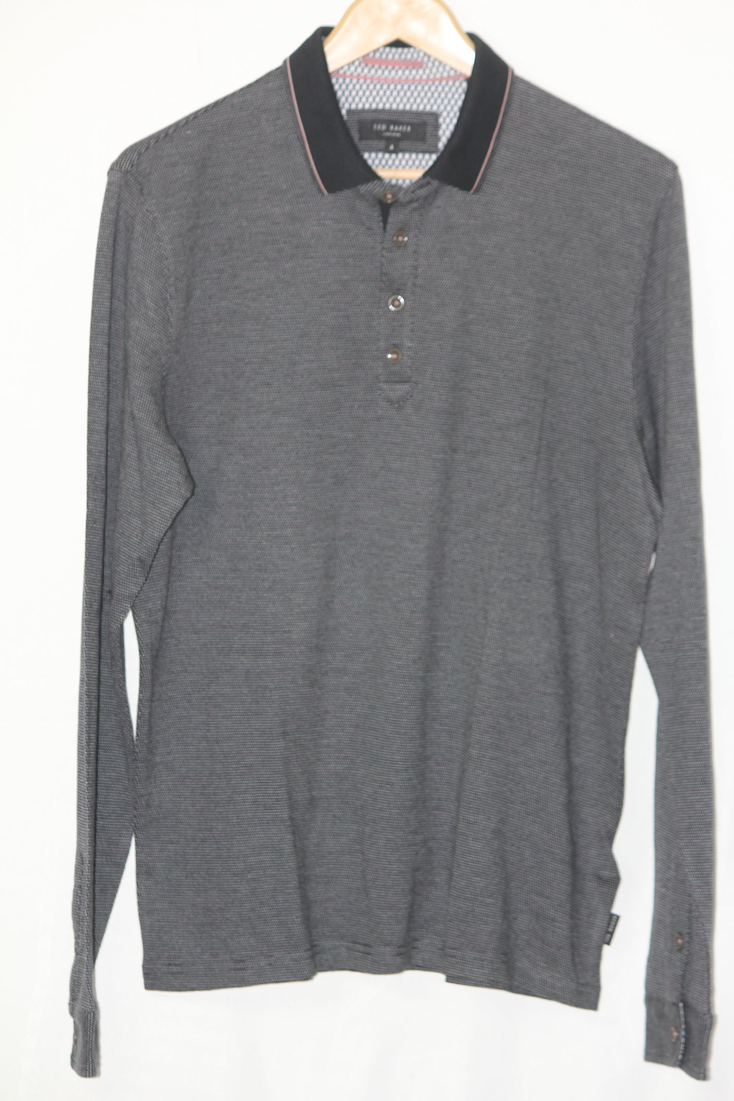 Ted Baker Black Full Sleeves T-Shirt – Medium