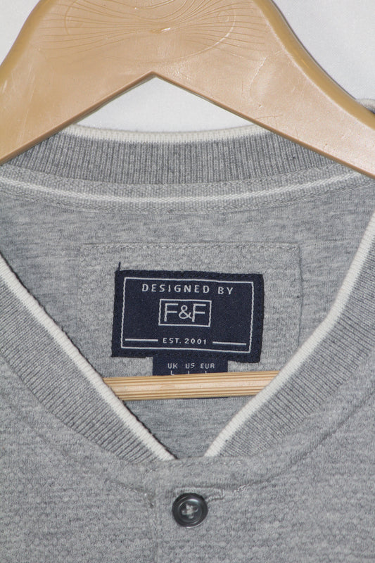 F&F Gray T-Shirt – Large