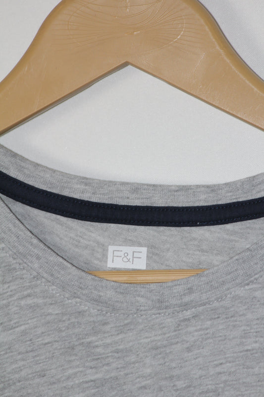 Lounge Gray T-Shirt – Medium