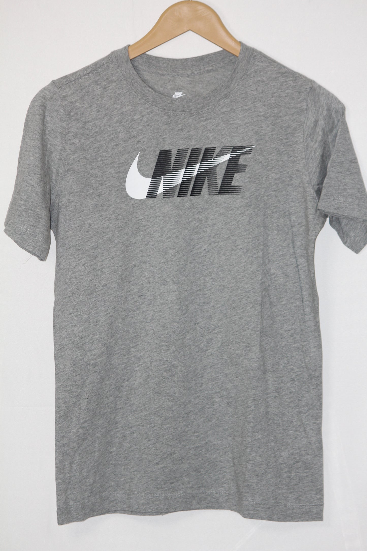 The Nike Tee Gray T-Shirt – Small