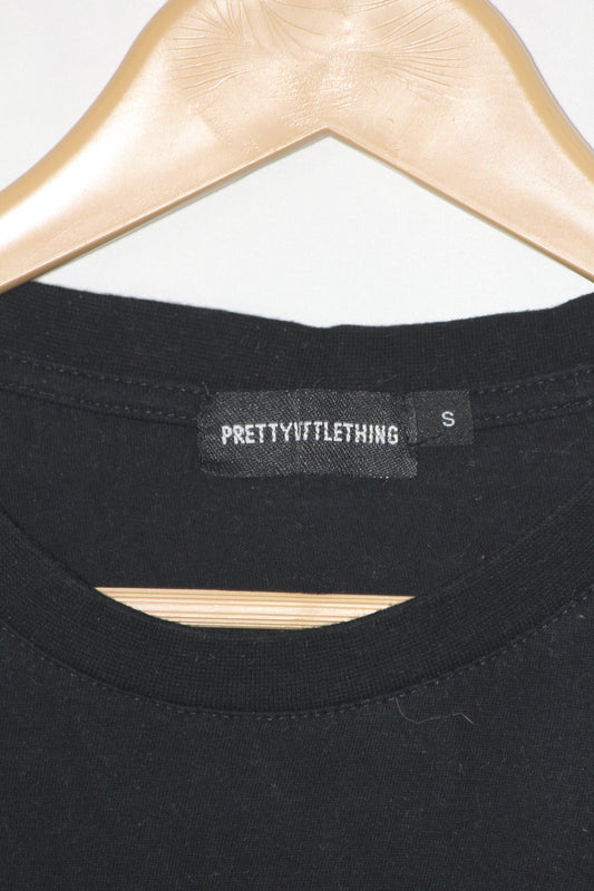 Black Half Sleeve T-Shirt – Pretty Little Thing (Small)