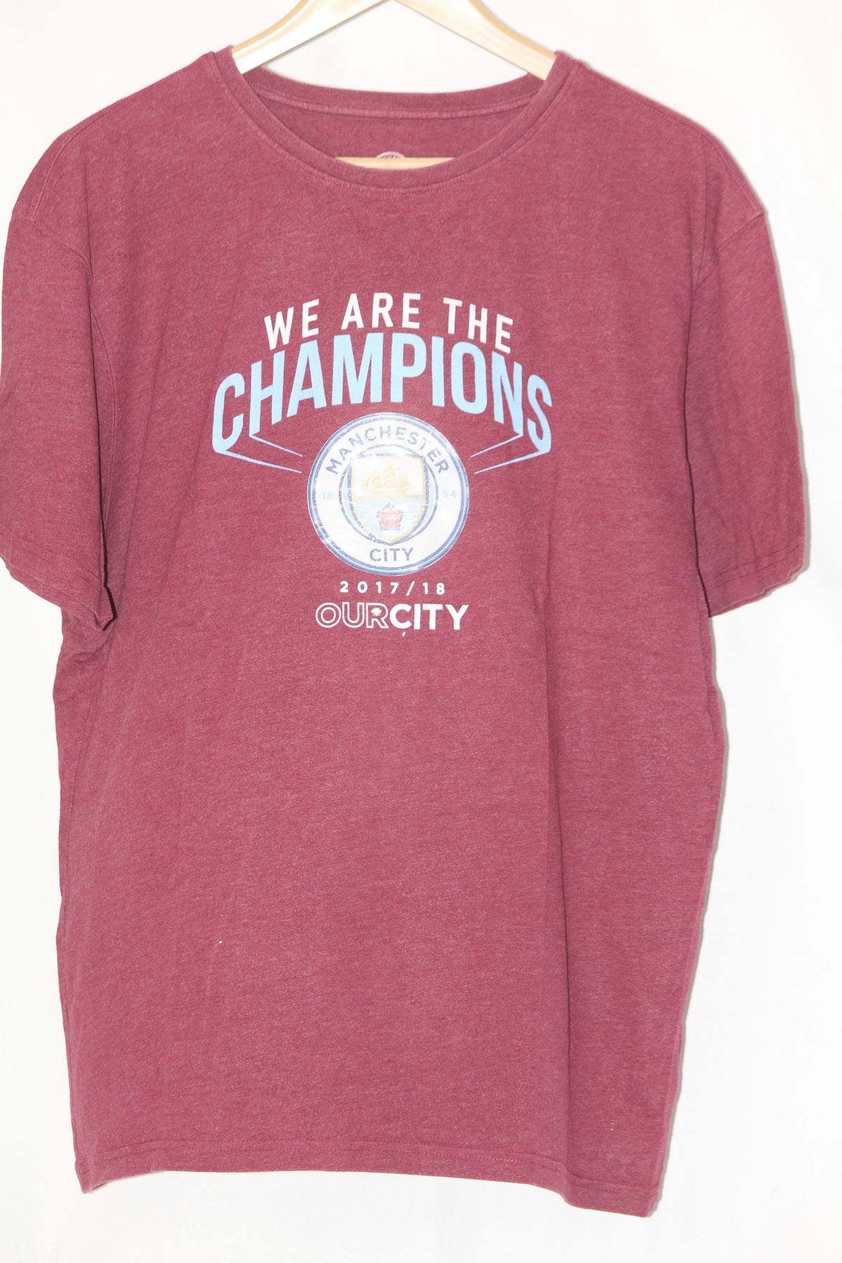 Fanatics Maroon T-Shirt with Manchester City Logo