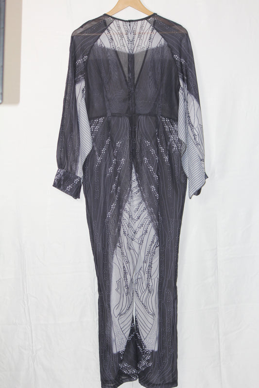 Thriftyfy White Full Sleeve Long Jumper – Cozy & Modern