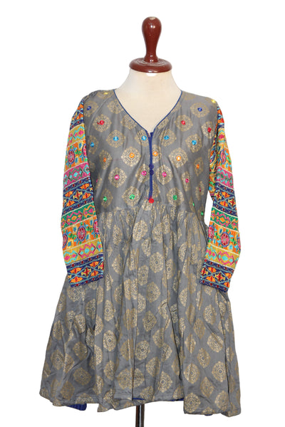 Kurti – Motif (Brown, Medium)